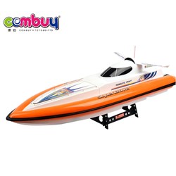 CB439245 - R/C BOAT