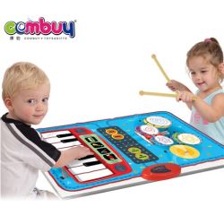 CB718438 - 2 in 1 mini music mat