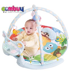 CB780428 - Baby build a piano carpet