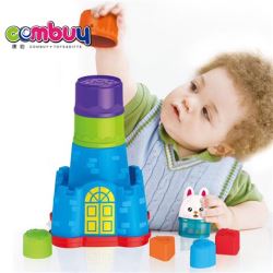 CB837926 - Animal castle stacking toy