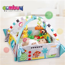 CB845473 - 5 in 1 crawling game pad with 30 PCs ball (music function)