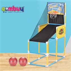 CB851001 - Basketball player