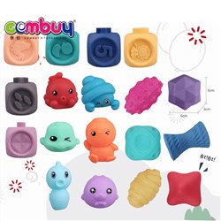 CB897320 - 18 rubber balls