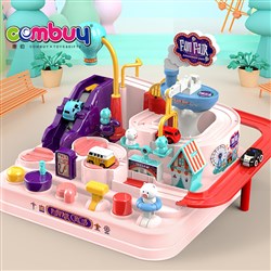 CB941272 - Pig paradise Adventure