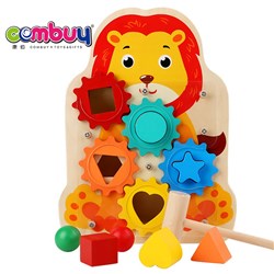 CB949744 - Wooden animal gear knocking table